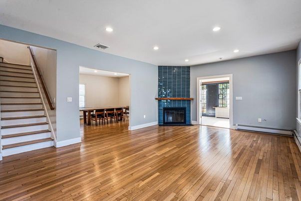 Dining room, Fireplace, Interior, Recessed Lighting, Wood Texture Flooring