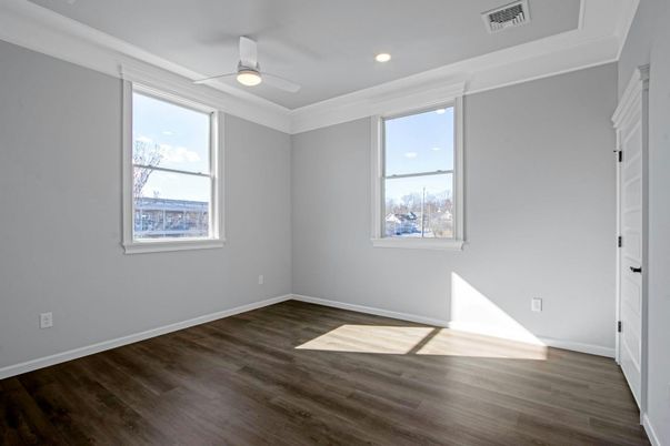 Empty room, Interior, Recessed Lighting, Wood Texture Flooring