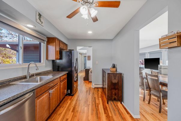 Dining room, Interior, Kitchen, Recessed Lighting, Wood Texture Flooring