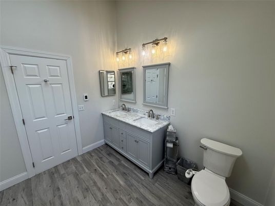 Bathroom, Dual Sink Vanities, Interior, Wood Texture Flooring