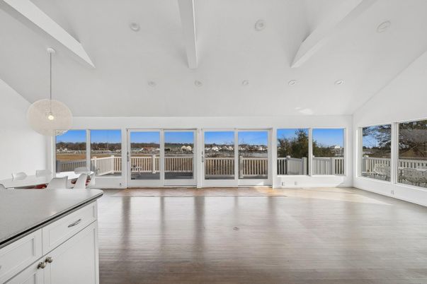 Interior, Pendant Lights, Recessed Lighting, Wood Texture Flooring