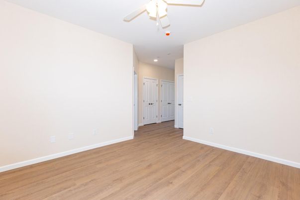 Empty room, Interior, Recessed Lighting, Wood Texture Flooring
