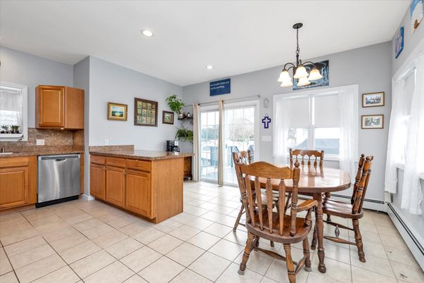 Dining room, Interior, Kitchen, Pendant Lights, Recessed Lighting