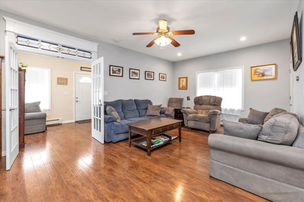 Interior, Living room, Recessed Lighting, Wood Texture Flooring