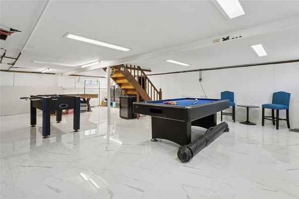 Billiard Table, Game Room, Interior, Marble