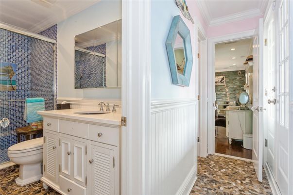 Bathroom, Interior, Recessed Lighting, Wood Texture Flooring