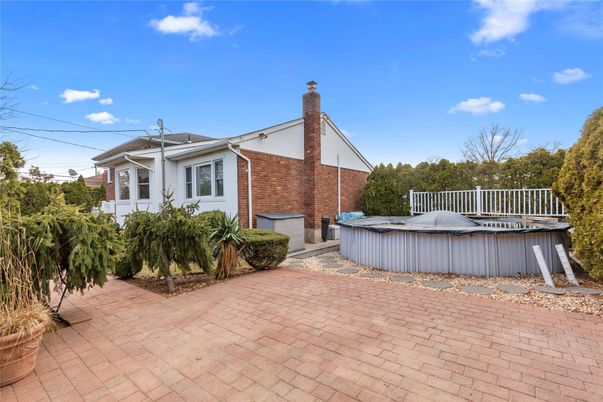 Exterior, Hot Tub