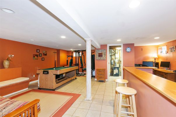 Billiard Table, Game Room, Interior, Recessed Lighting