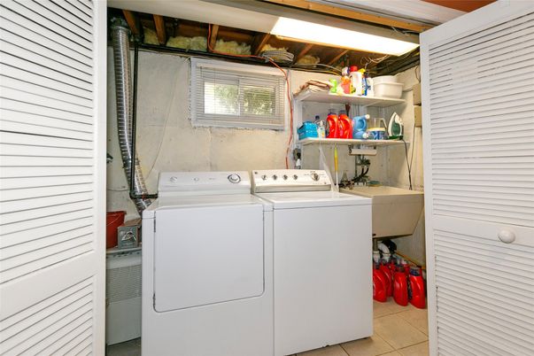 Interior, Utility Closets, Washer