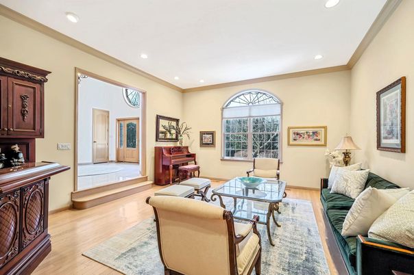 Fireplace, Interior, Living room, Piano, Recessed Lighting, Wood Texture Flooring