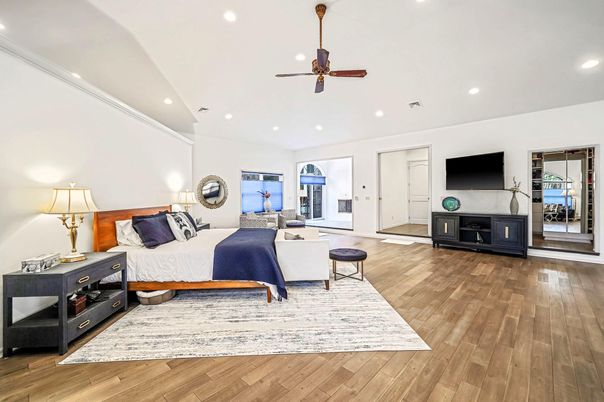 Bedroom, Fireplace, Interior, Recessed Lighting, Wood Texture Flooring