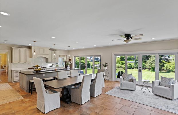 Dining room, Interior, Kitchen, Pendant Lights, Recessed Lighting