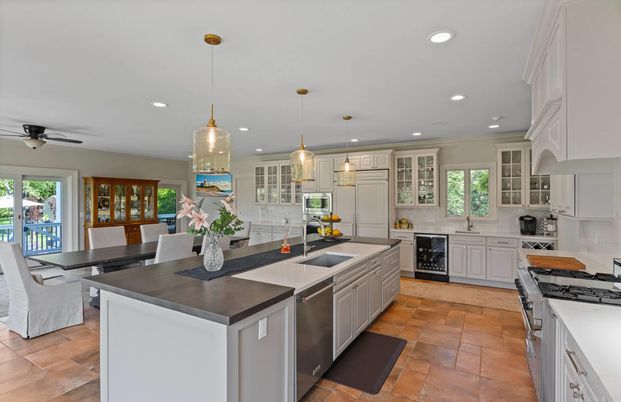 Dining room, Interior, Kitchen, Pendant Lights, Recessed Lighting, Stainless Steel Appliances