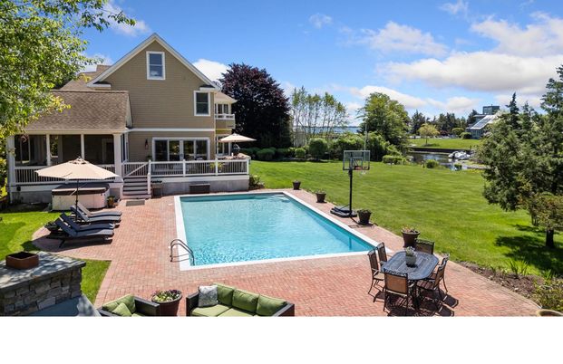 Backyard, Exterior, Pool