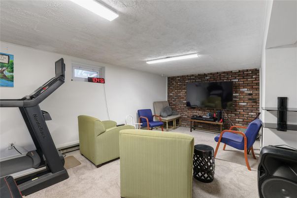 Fitness Equipment, Interior, Living room, Stone Walls