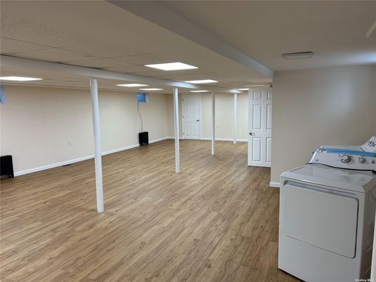 Interior, Recessed Lighting, Utility Closets, Washer, Wood Texture Flooring