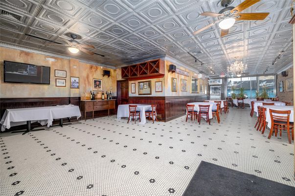 Chandelier, Dining room, Interior