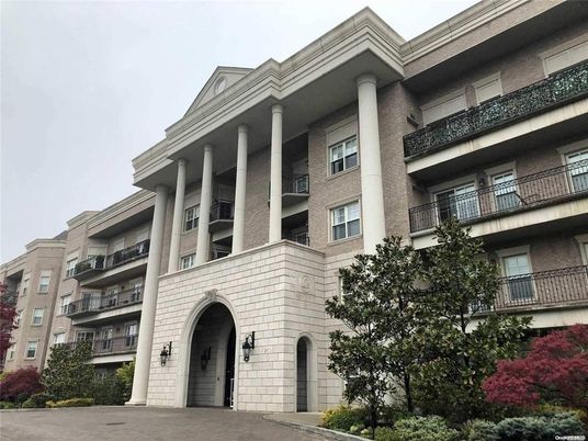 Exterior, Facade, Condo Building