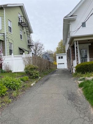 Detached Garage, Exterior