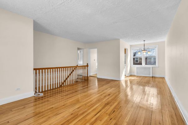 Empty room, Interior, Pendant Lights, Wood Texture Flooring