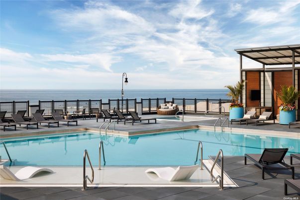 Exterior, Pool, Water