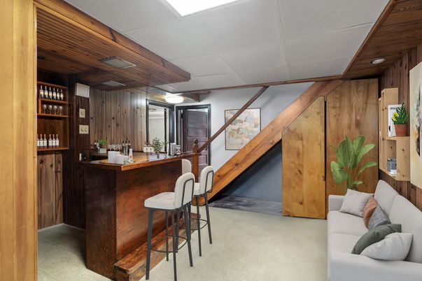 Interior, Wooden Walls