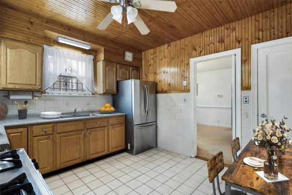 Interior, Kitchen, Wooden Ceilings, Wooden Walls