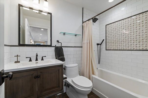 Bathroom, Interior, Recessed Lighting, Wood Texture Flooring
