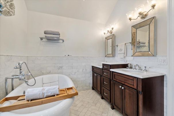 Bathroom, Dual Sink Vanities, Free Standing Baths, Interior