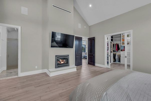Bedroom, Fireplace, Interior, Recessed Lighting, Wood Texture Flooring