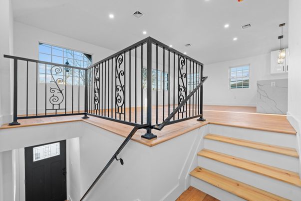 Interior, Pendant Lights, Recessed Lighting, Wood Texture Flooring