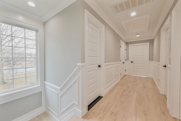 Interior, Recessed Lighting, Wood Texture Flooring