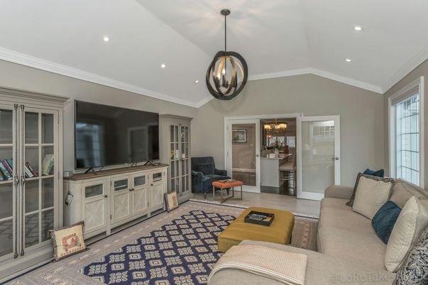 Chandelier, Dining room, Interior, Living room, Pendant Lights, Recessed Lighting
