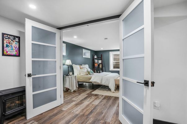 Bedroom, Interior, Recessed Lighting, Wood Texture Flooring