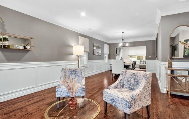 Chandelier, Dining room, Interior, Recessed Lighting, Wood Texture Flooring