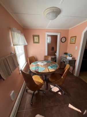 Dining room, Interior