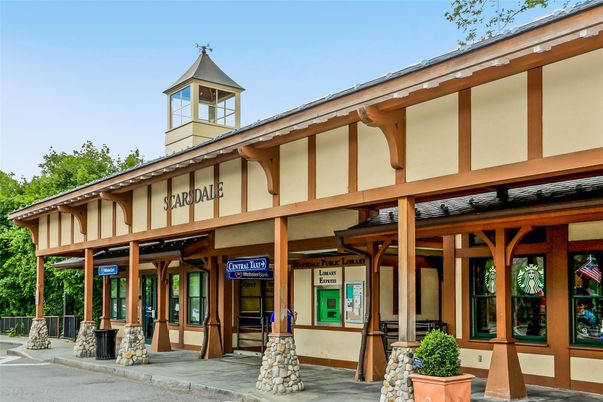 Exterior, Facade, None