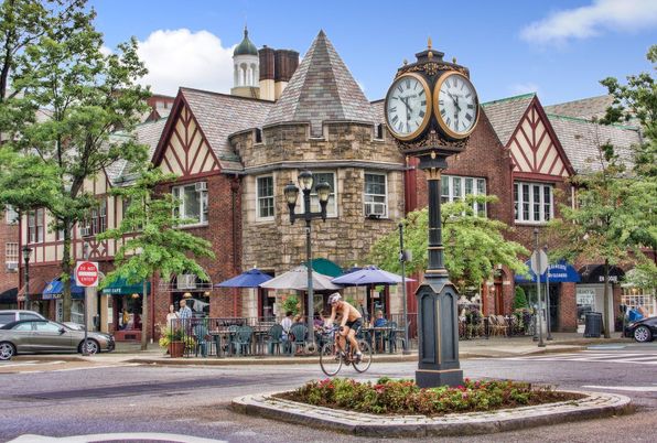 Exterior, Facade, Brick Facade, Queen Anne Victorian