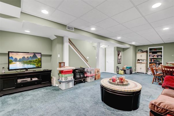 Dining room, Interior, Recessed Lighting