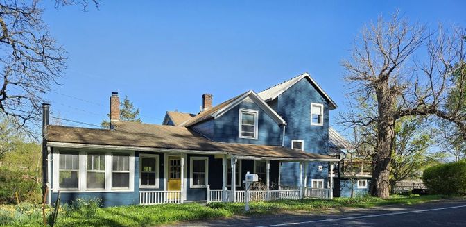 Exterior, Facade, Cape Cod