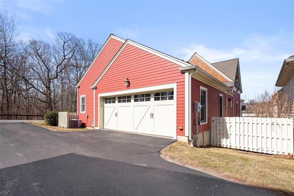 Detached Garage, Exterior