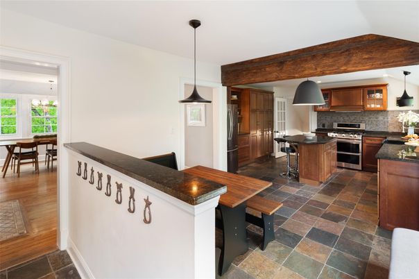 Dining room, Interior, Kitchen, Pendant Lights, Stainless Steel Appliances