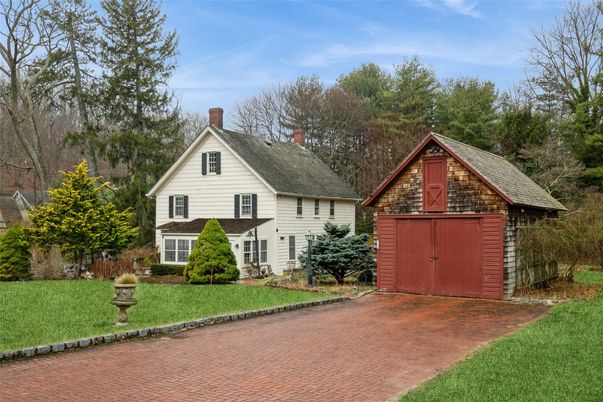 Backyard, Exterior, Facade, Farmhouse