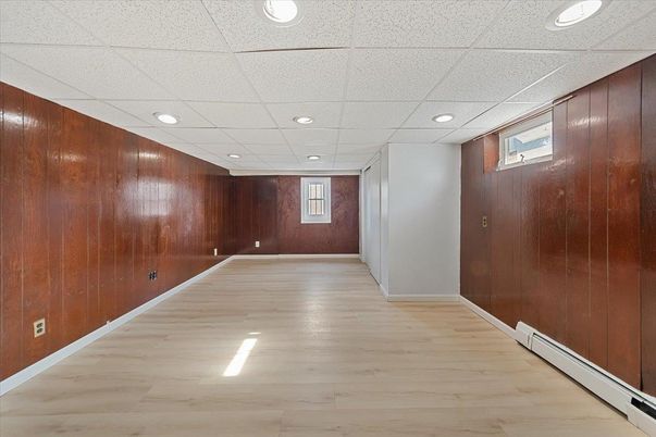 Empty room, Interior, Recessed Lighting, Wood Texture Flooring, Wooden Walls