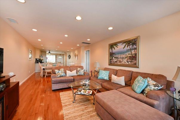 Dining room, Interior, Living room, Recessed Lighting, Wood Texture Flooring