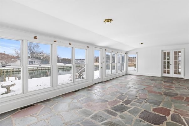 Empty room, Interior, Sun Room