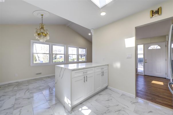 Chandelier, Interior, Marble, Recessed Lighting, Wood Texture Flooring