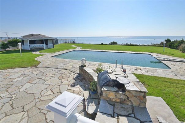 Exterior, Pool, Water