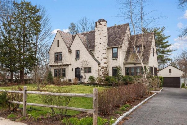 Exterior, Facade, Tudor Revival