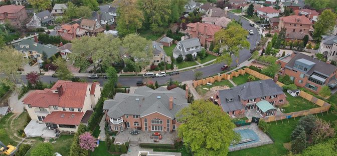 Exterior, Drone
